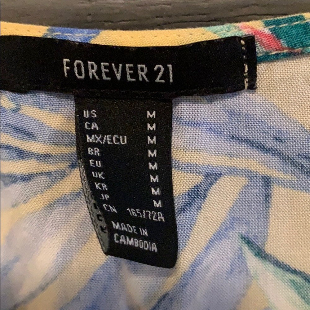 Forever21 romper - Picture 2 of 2
